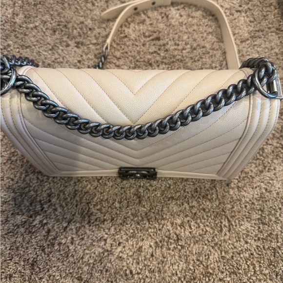 Chic Beige Quilted Chain Bag - Picture 11 of 16